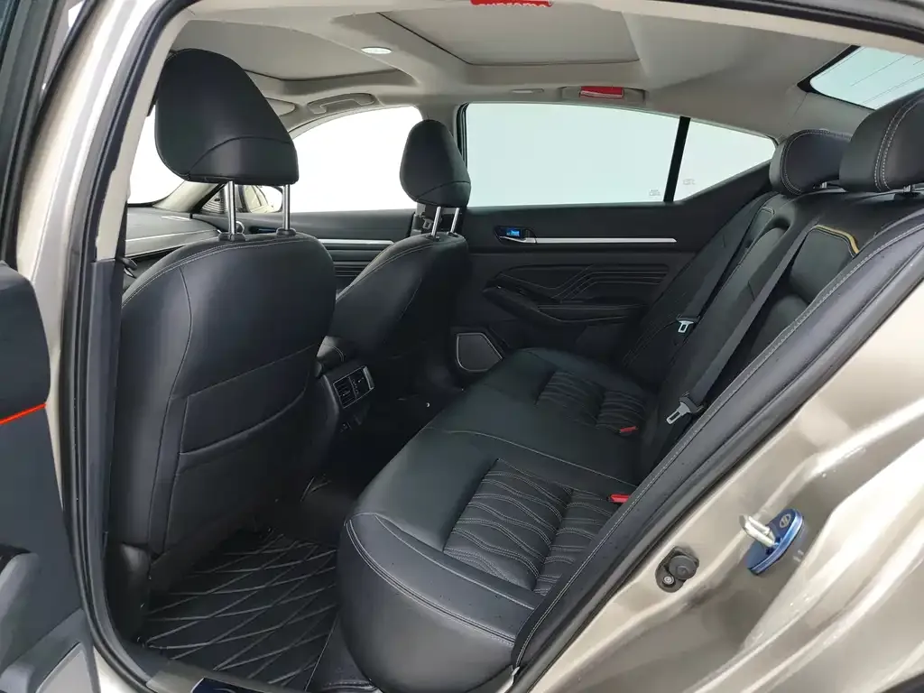 Nissan Teana 2023 из CN, фото 8