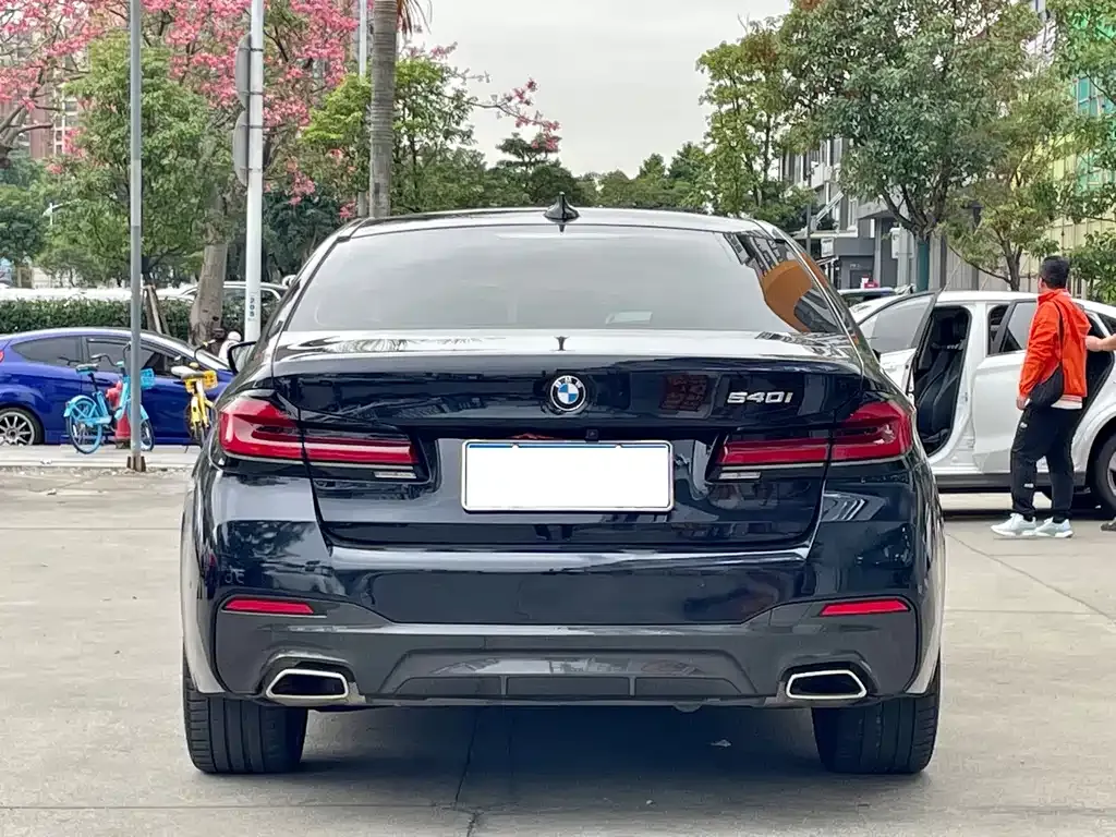 BMW 5 Series (Import) — фото 3
