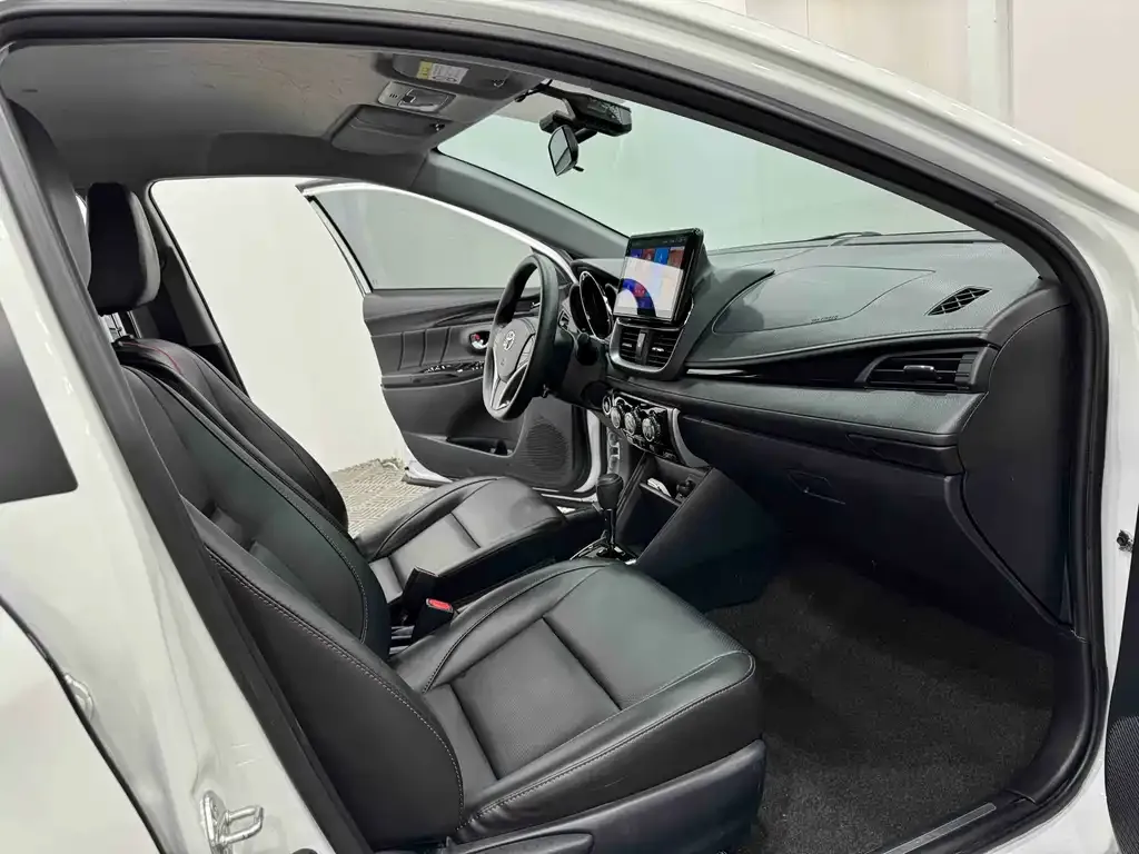 Toyota Yaris L 2022 из CN, фото 4