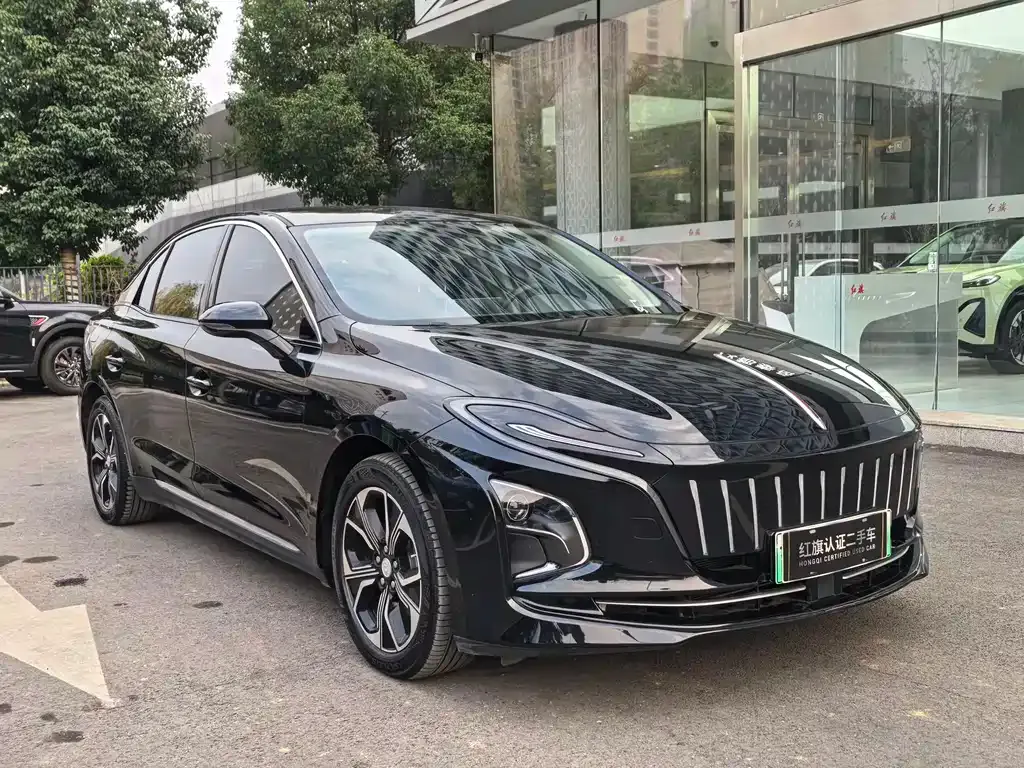 Hongqi E-QM5 — фото 3