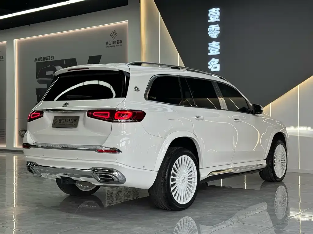 Mercedes-Benz GLS — фото 6