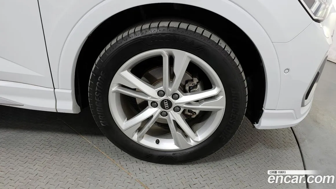 Audi Q3 2023 из KR, фото 5