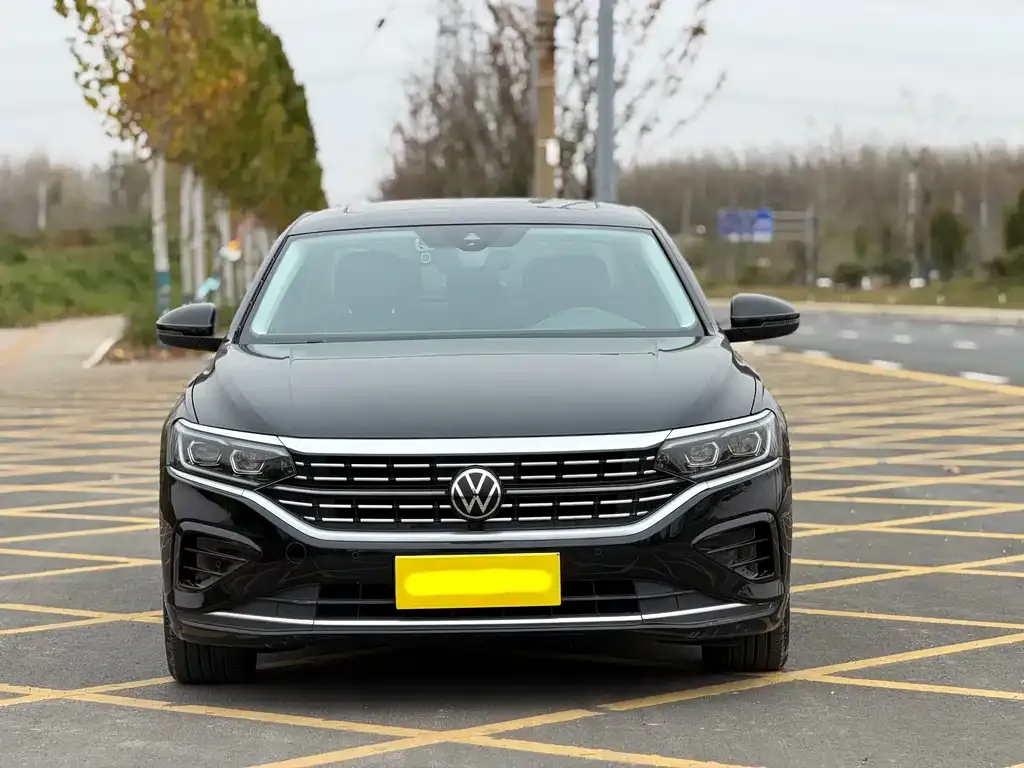 Volkswagen Passat — фото 2