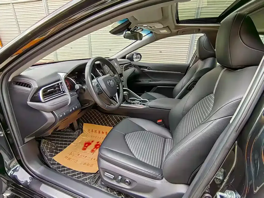 Toyota Camry 2022 из CN, фото 7