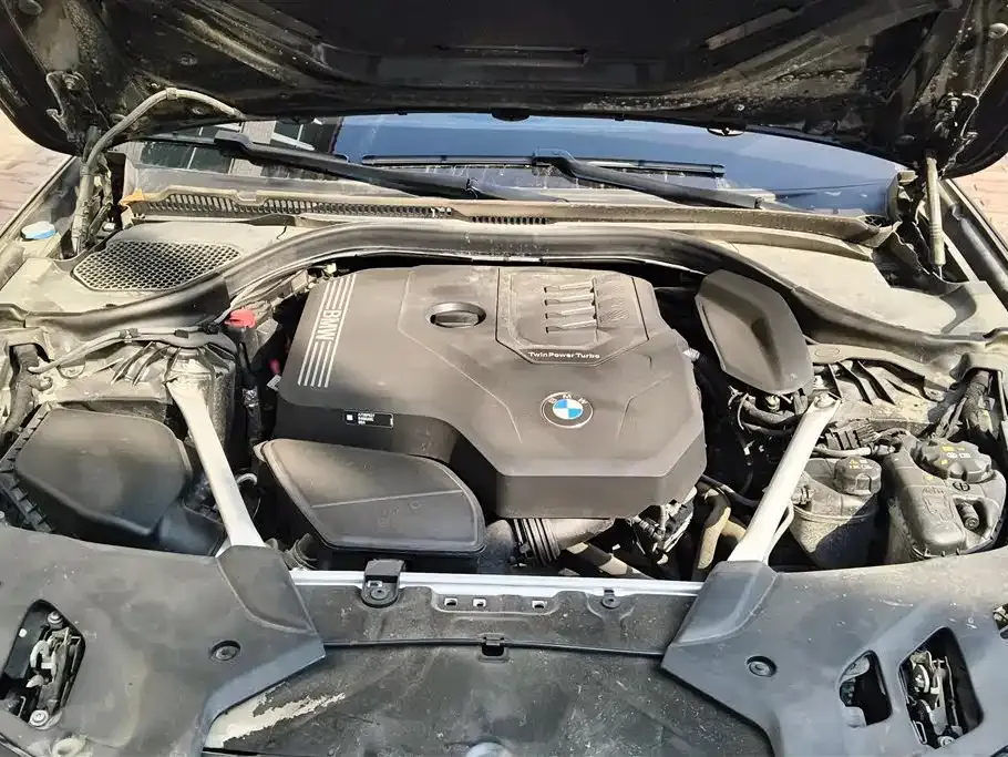 BMW 5 Series — фото 10