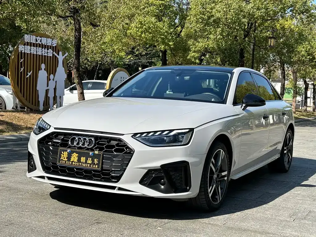 Audi A4L 2021 из CN, фото 1