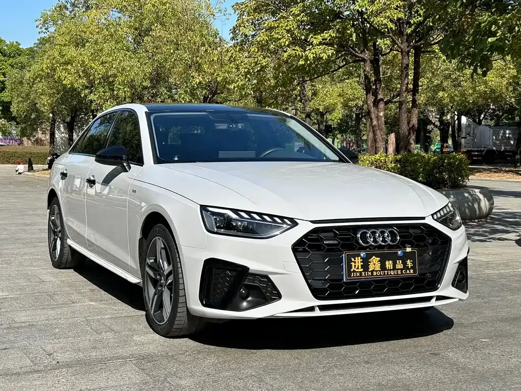 Audi A4L 2021 из CN, фото 3