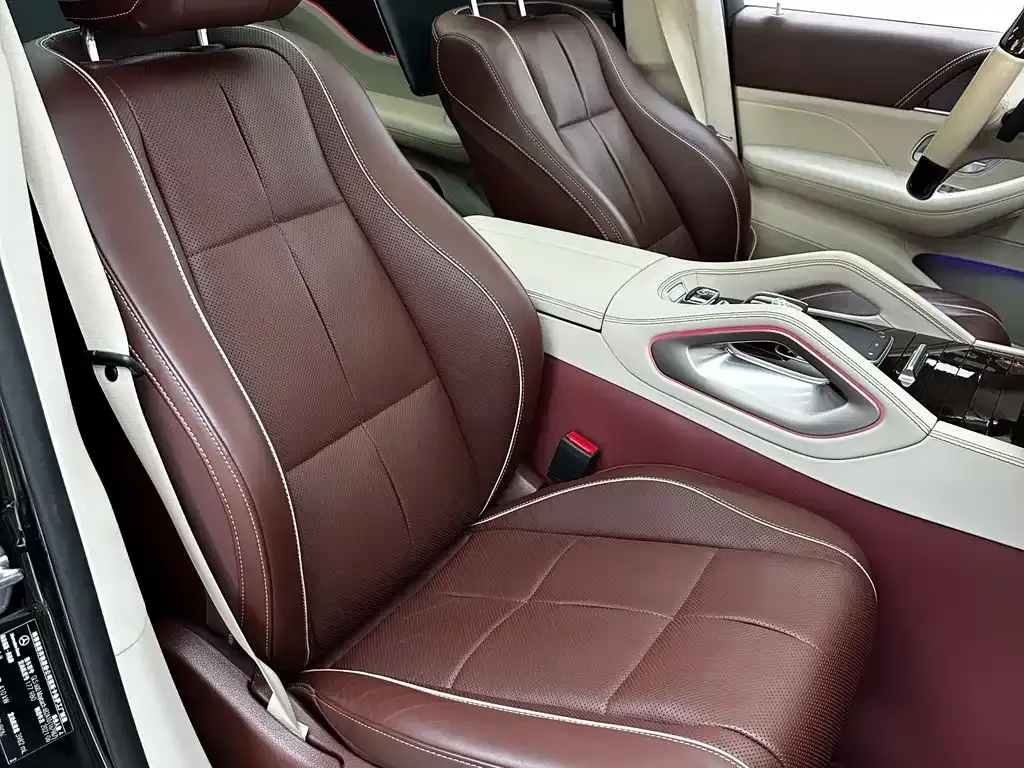 Mercedes-Benz GLS — фото 10