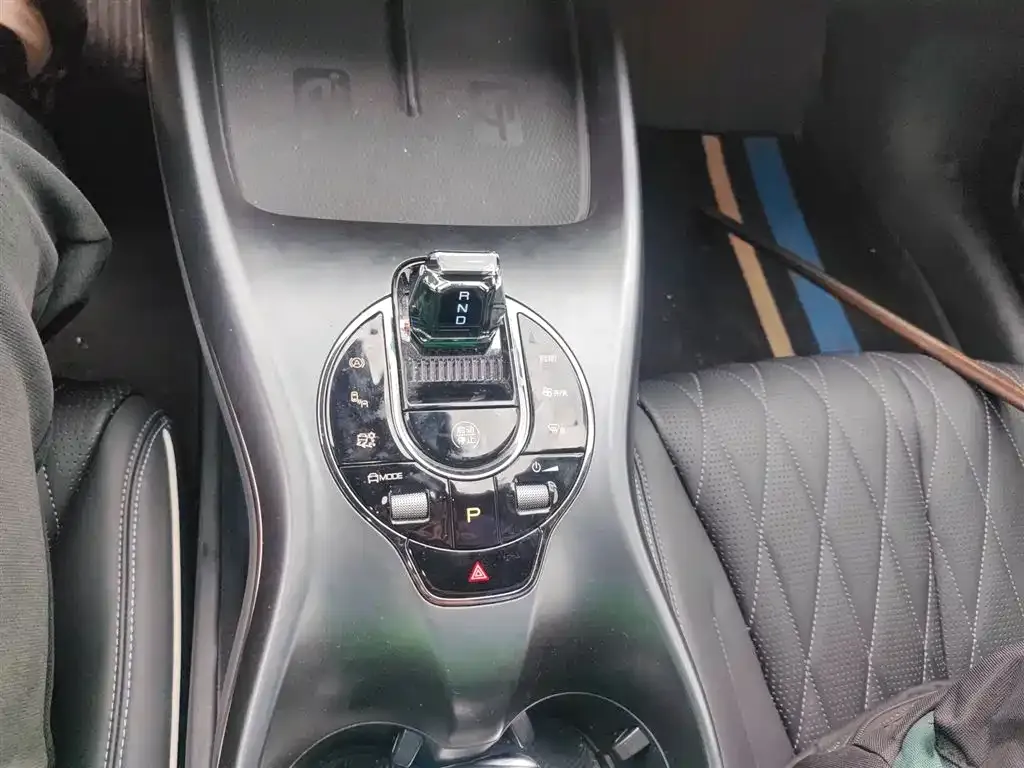 BYD Seal — фото 6