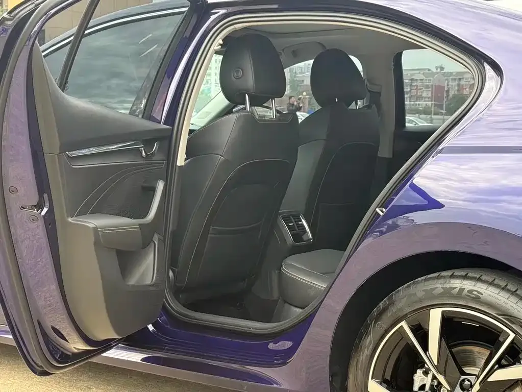 Skoda Octavia — фото 10