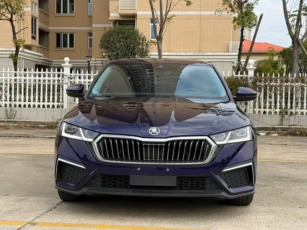 Skoda Octavia — фото 3
