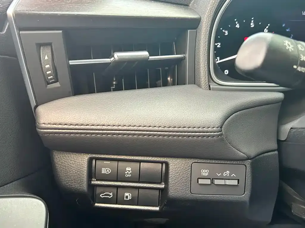 Toyota Avalon 2021 из CN, фото 7
