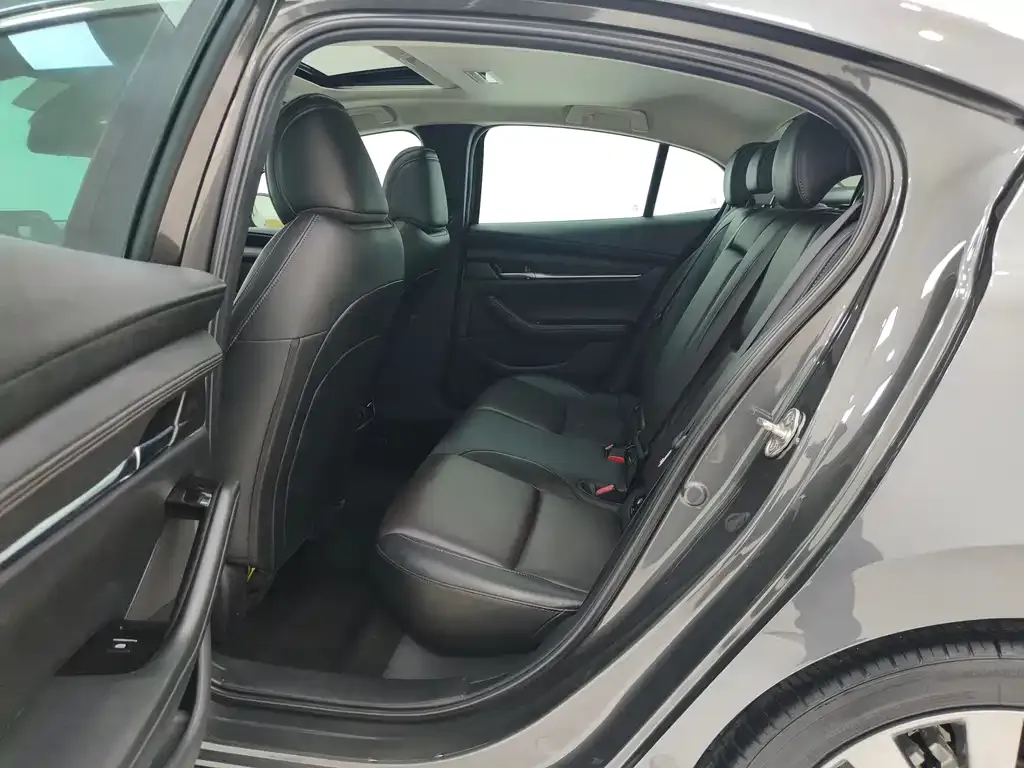 Mazda 3 Axela 2021 из CN, фото 7