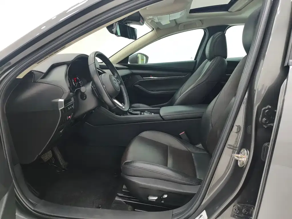 Mazda 3 Axela 2021 из CN, фото 8