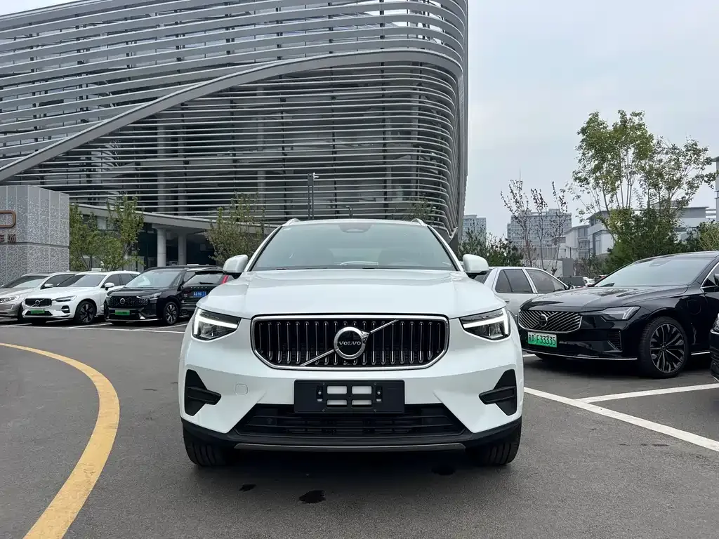 Volvo XC40 2025 из CN, фото 2
