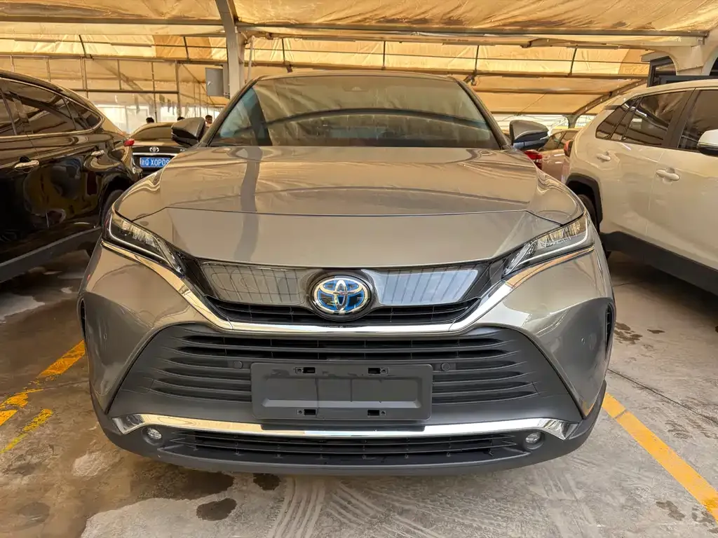 Toyota Harrier 2023 из CN, фото 2