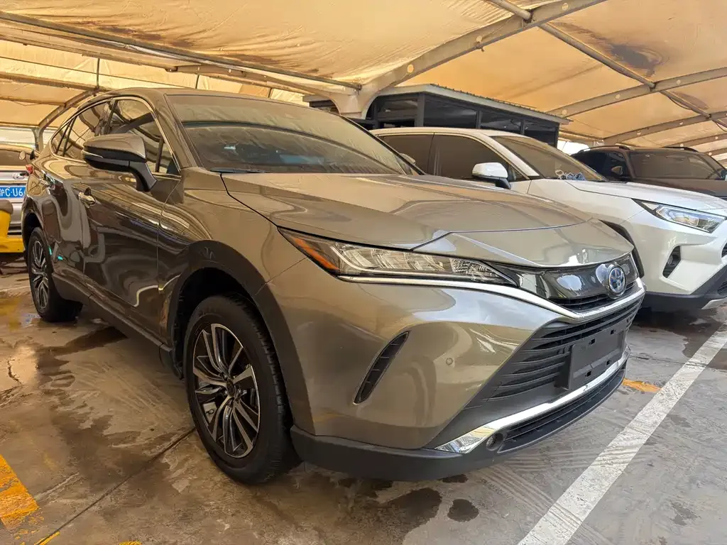 Toyota Harrier 2023 из CN, фото 3