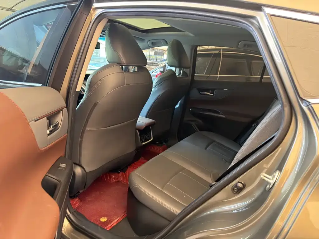 Toyota Harrier 2023 из CN, фото 6