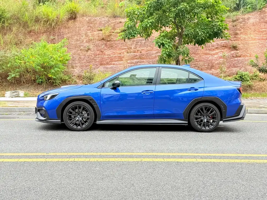 Subaru WRX 2024 из CN, фото 4