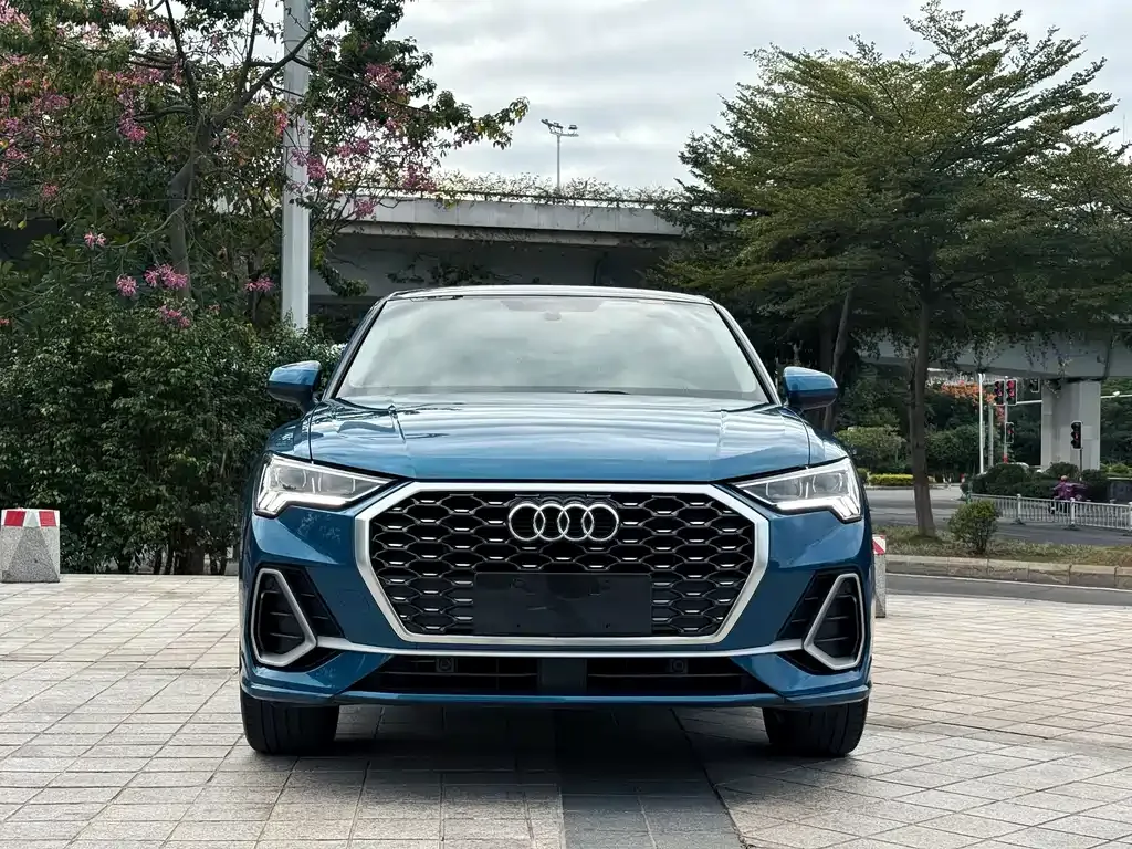 Audi Q3 Sportback 2021 из CN, фото 2
