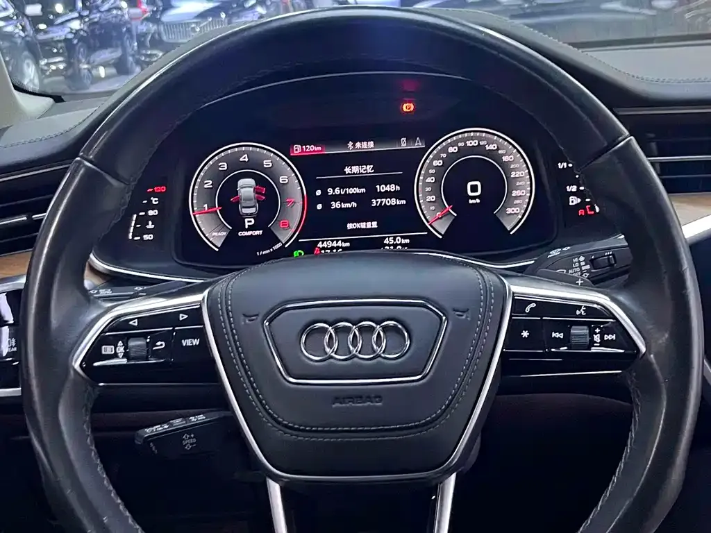 Audi A6L — фото 8