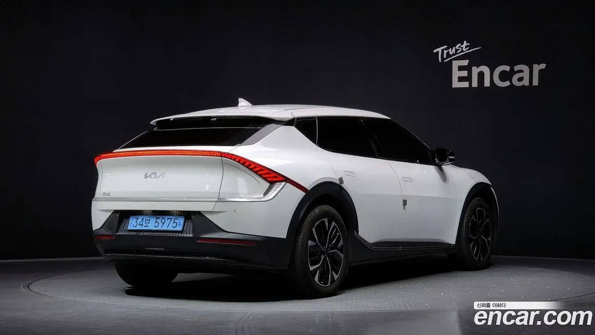 Kia EV6 — фото 2