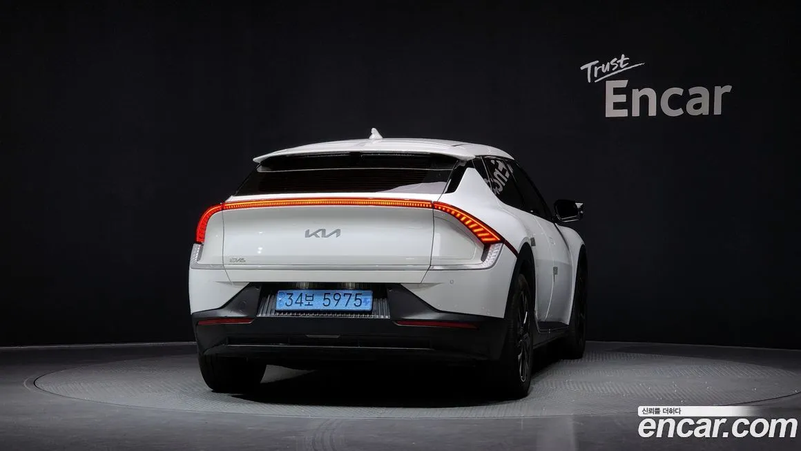 Kia EV6 — фото 4