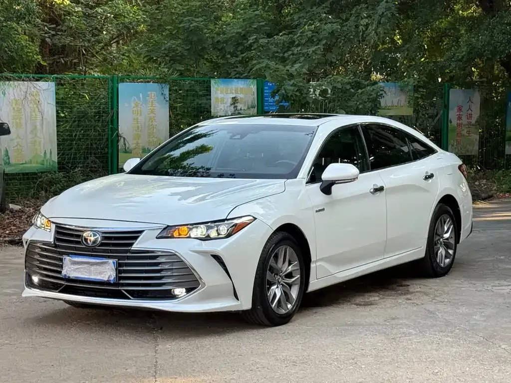 Toyota Avalon 2021 из CN, фото 1