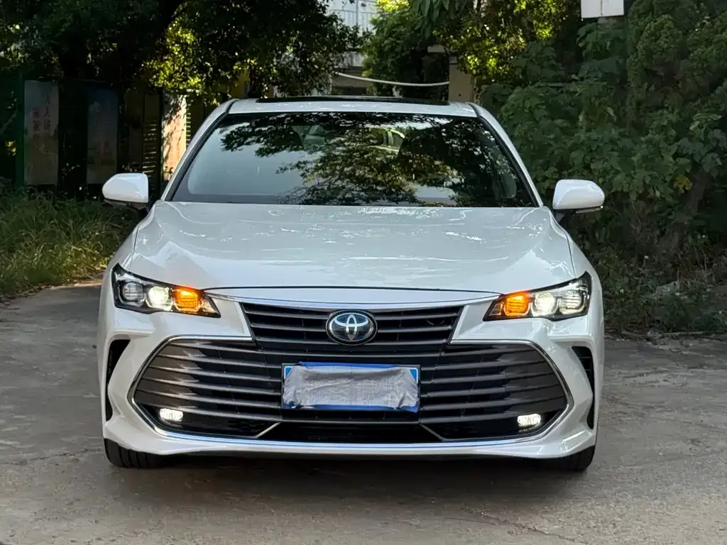 Toyota Avalon 2021 из CN, фото 2