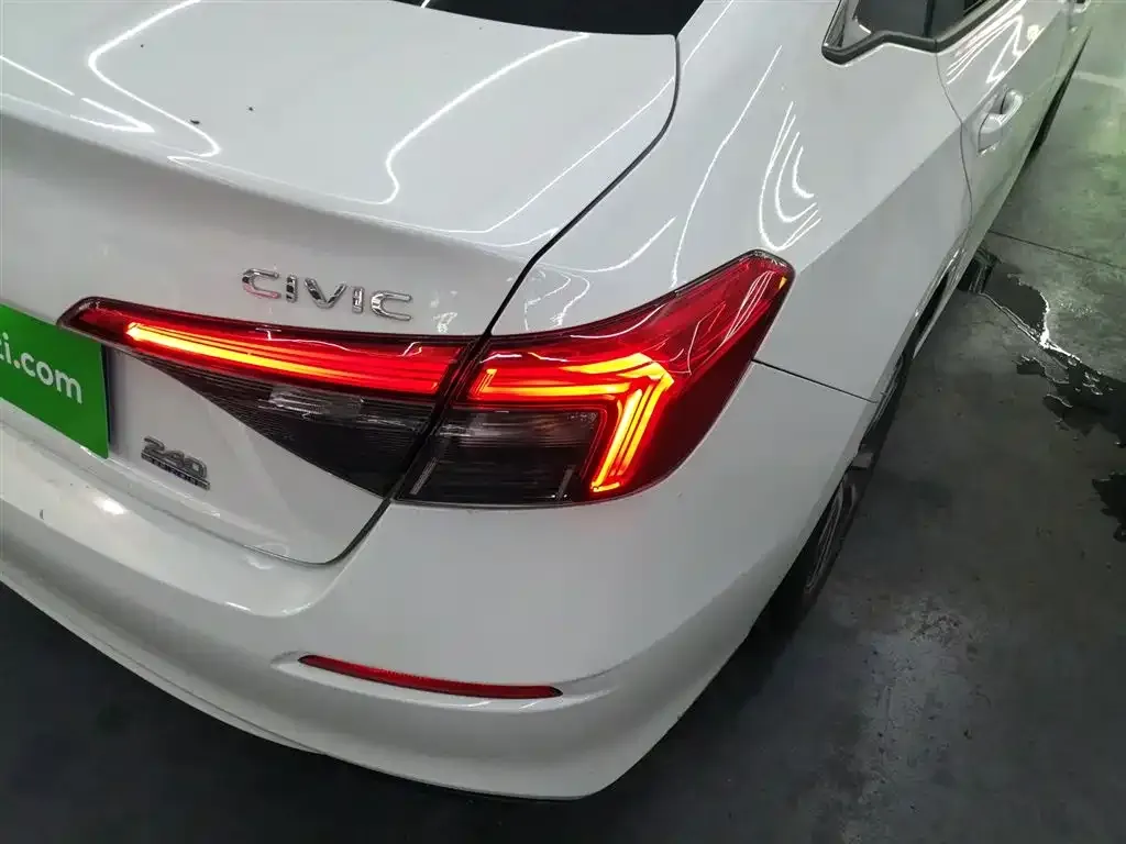 Honda Civic — фото 8
