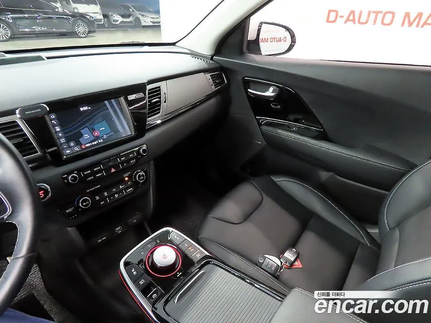 Kia Niro — фото 10