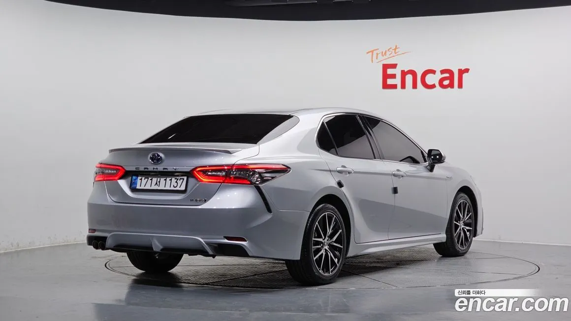 Toyota Camry 2022 из KR, фото 2