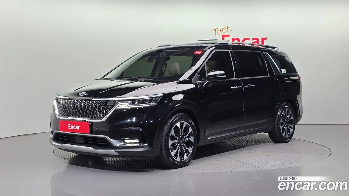 Kia Carnival — фото 1