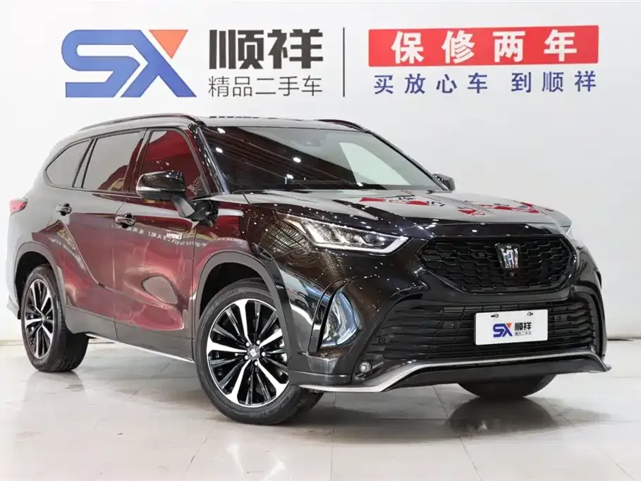 Toyota Crown Kluger 2022 из CN, фото 3