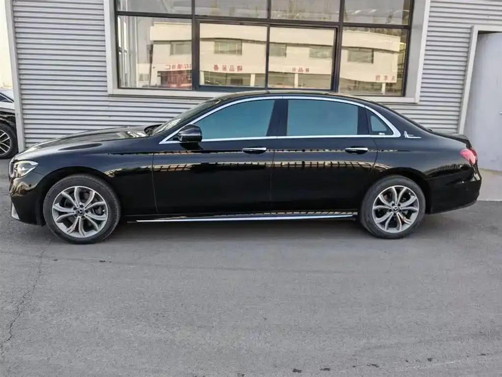 Mercedes-Benz E-Class 2023 из CN, фото 2