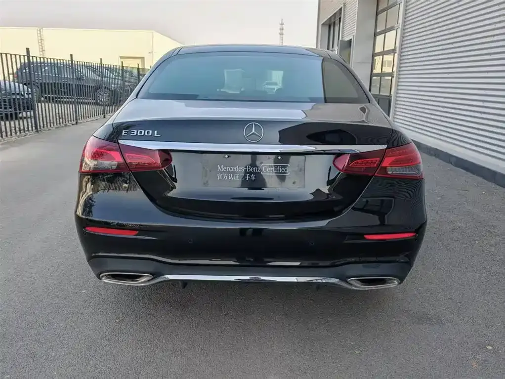 Mercedes-Benz E-Class 2023 из CN, фото 3