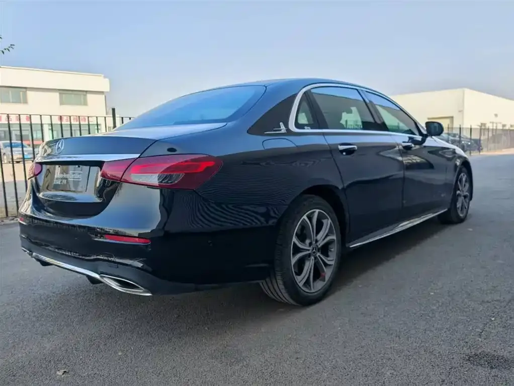 Mercedes-Benz E-Class 2023 из CN, фото 4
