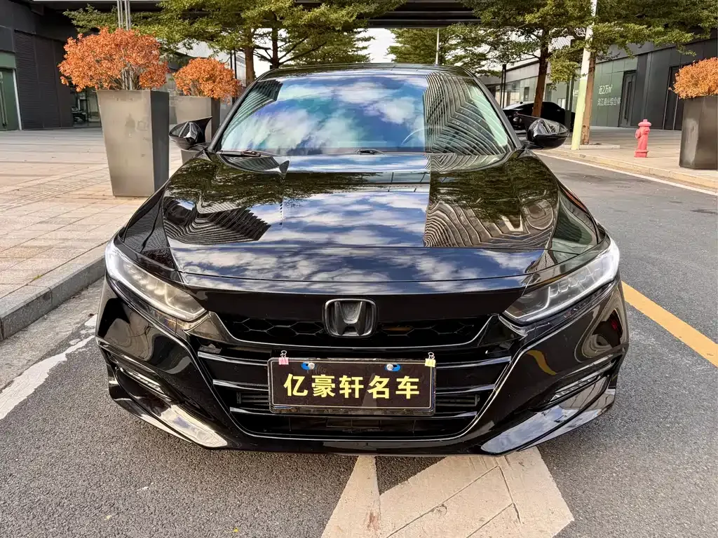 Honda Accord — фото 2
