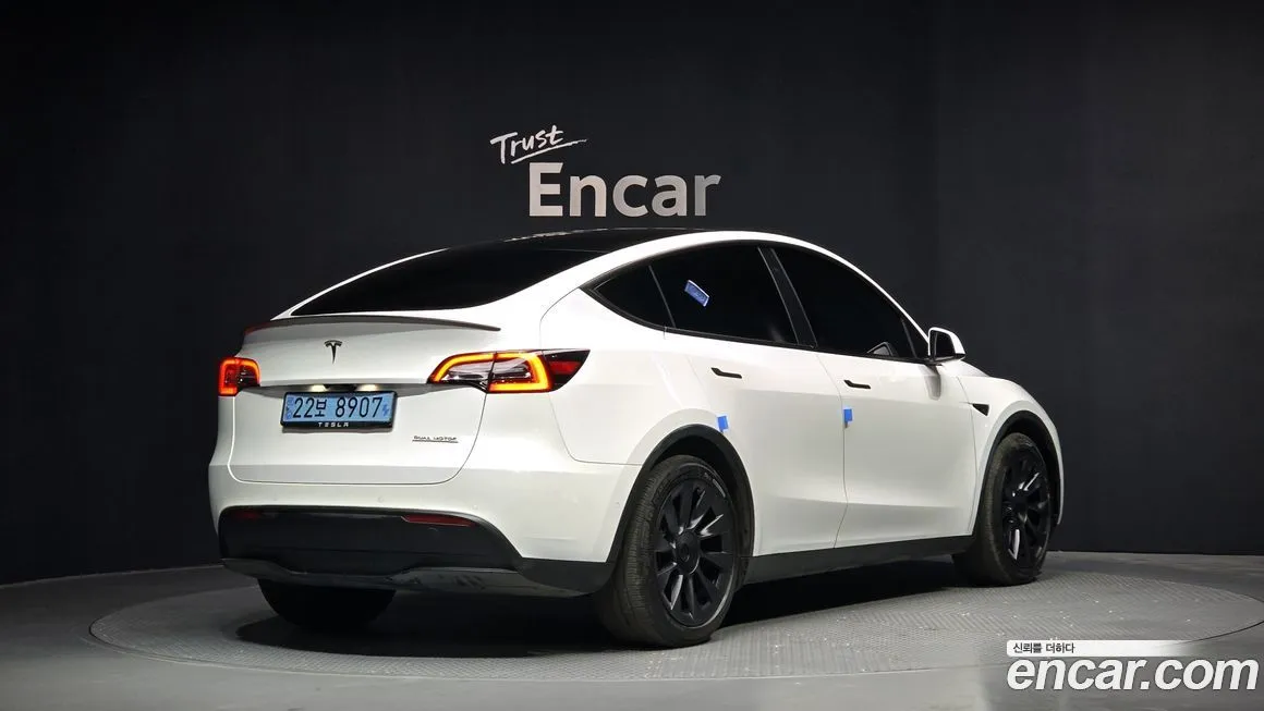 Tesla Model Y 2022 из KR, фото 2