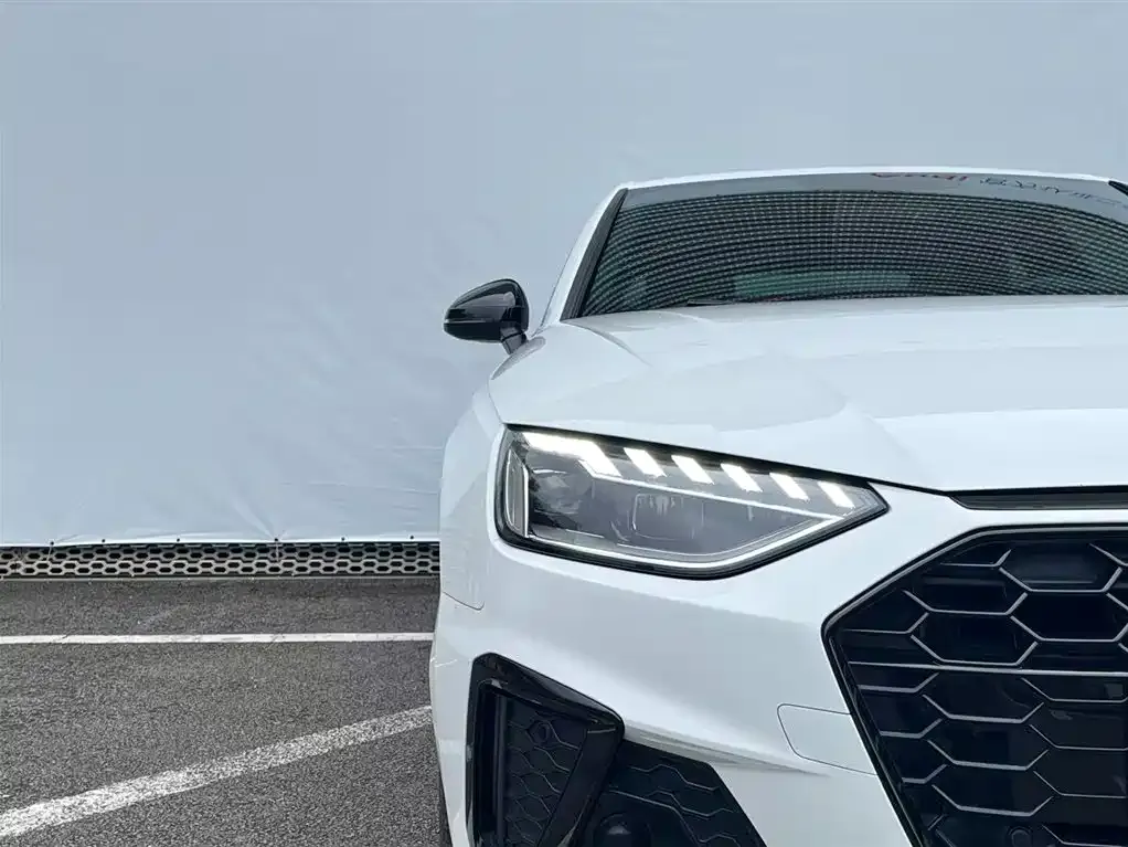 Audi A4L — фото 6