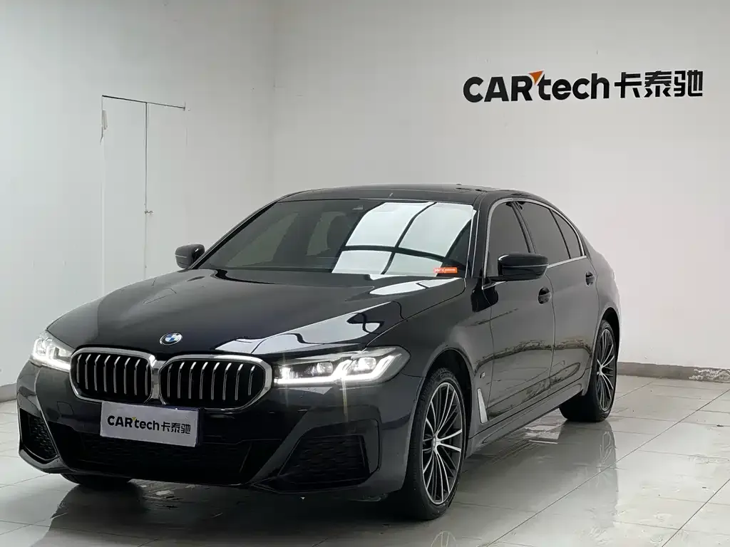 BMW 5 Series — фото 10