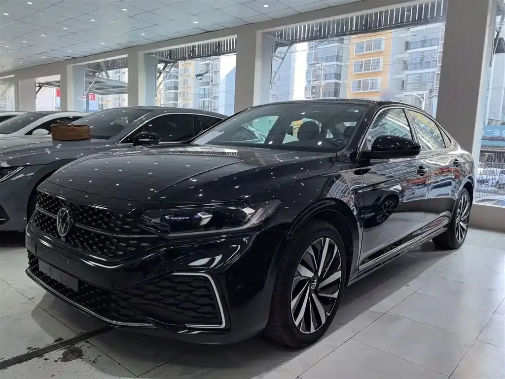 Volkswagen Passat — фото 2