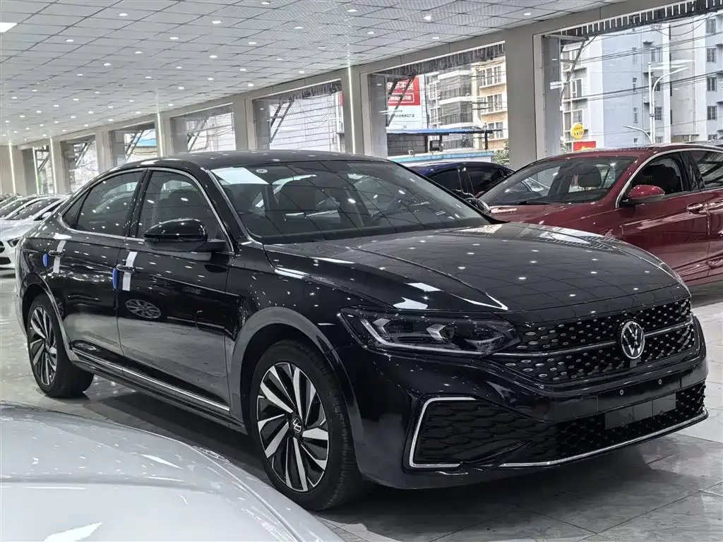 Volkswagen Passat — фото 4