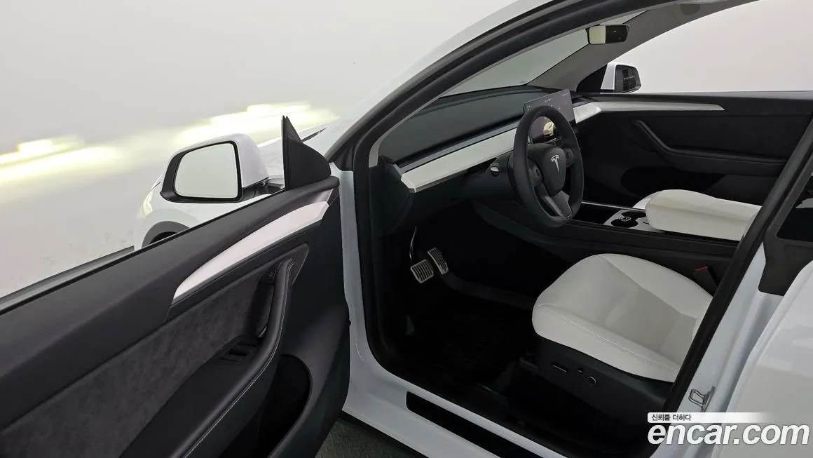 Tesla Model Y 2024 из KR, фото 10