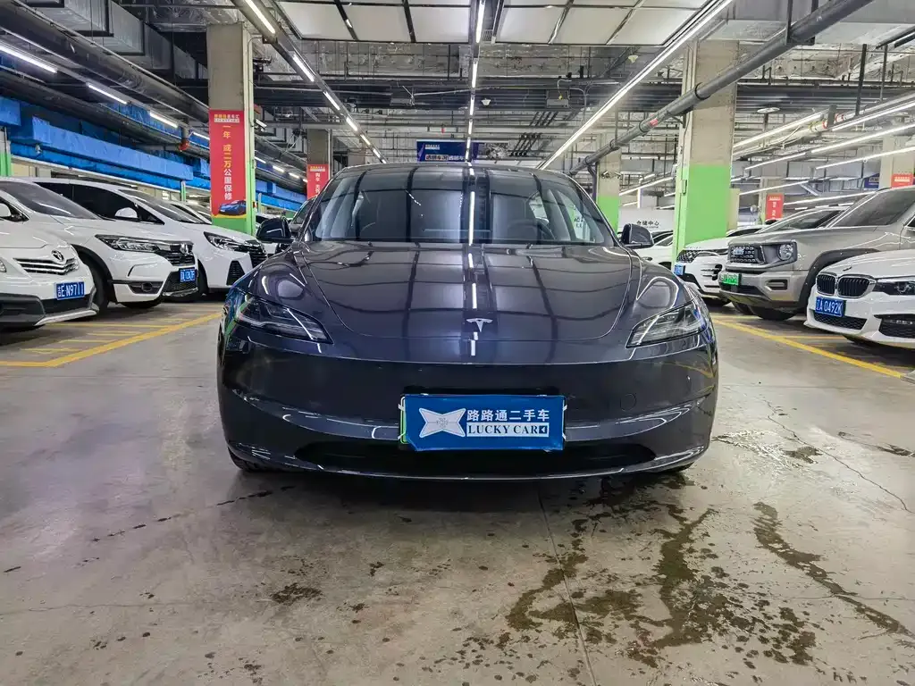 Tesla Model 3 — фото 2
