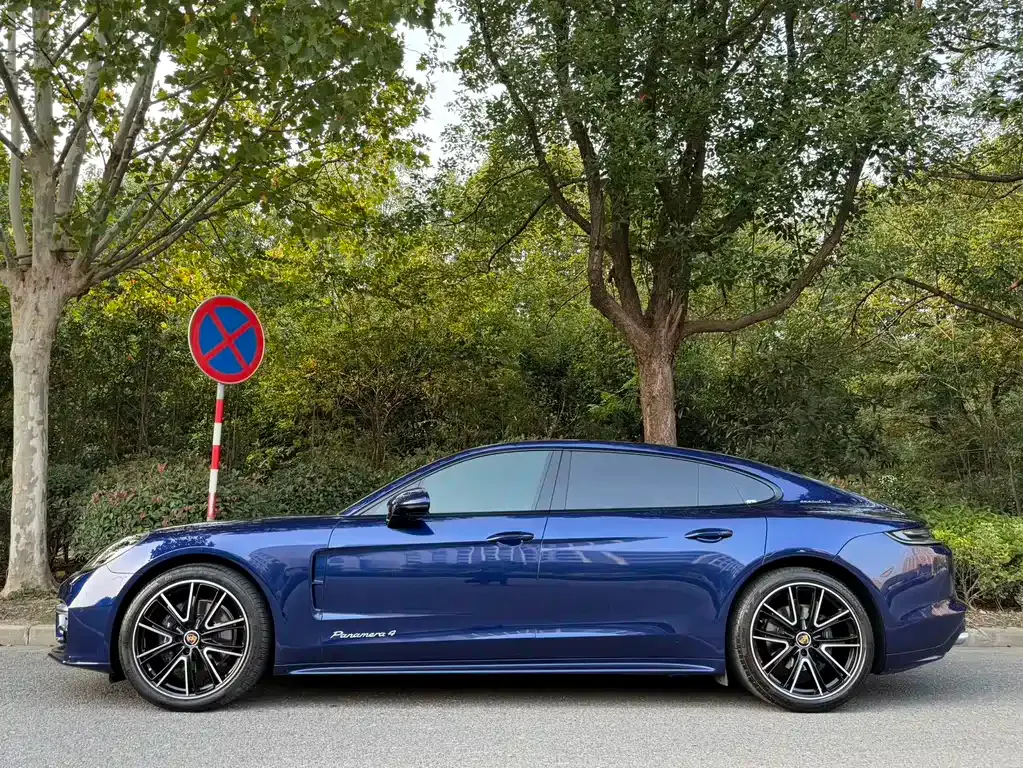 Porsche Panamera 2021 из CN, фото 2