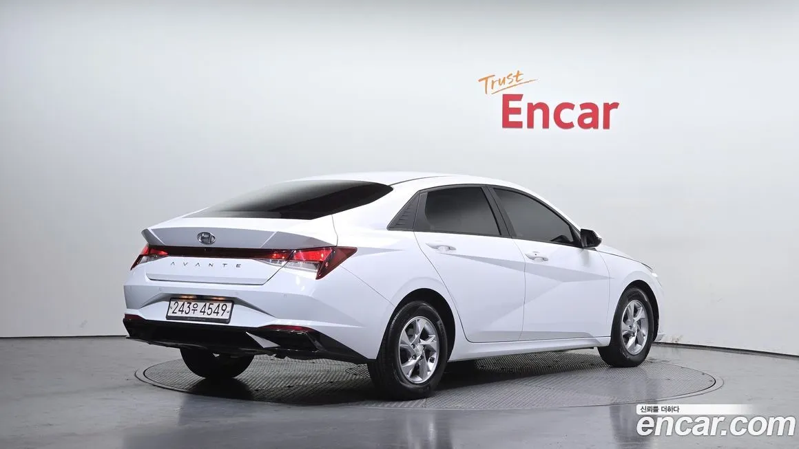 Hyundai AVANTE 2021 из KR, фото 2