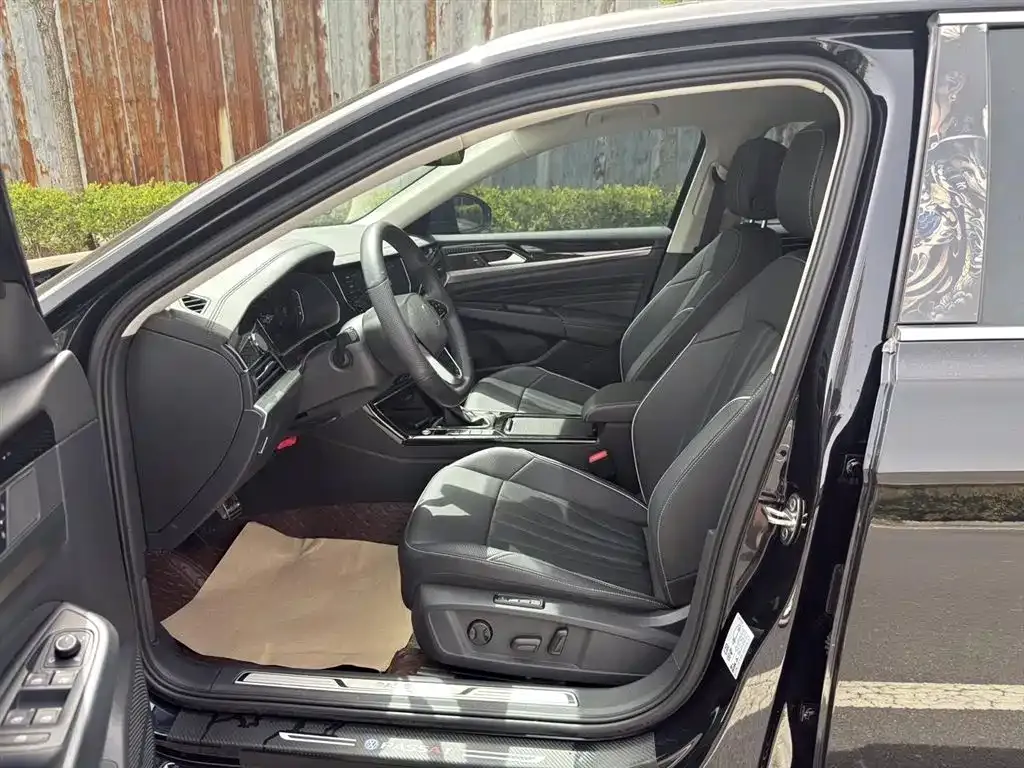Volkswagen Passat — фото 4