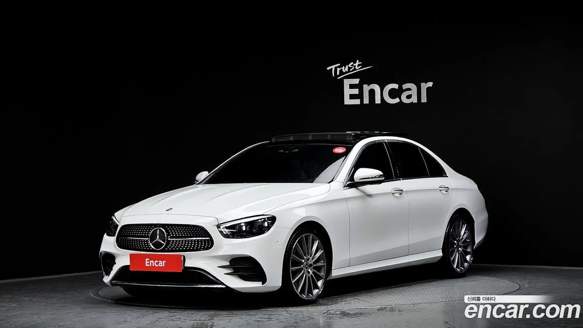 Mercedes-Benz E-Class — фото 1