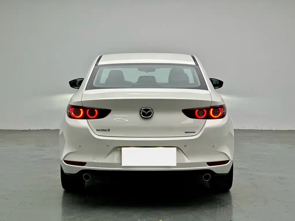 Mazda 3 Axela — фото 6